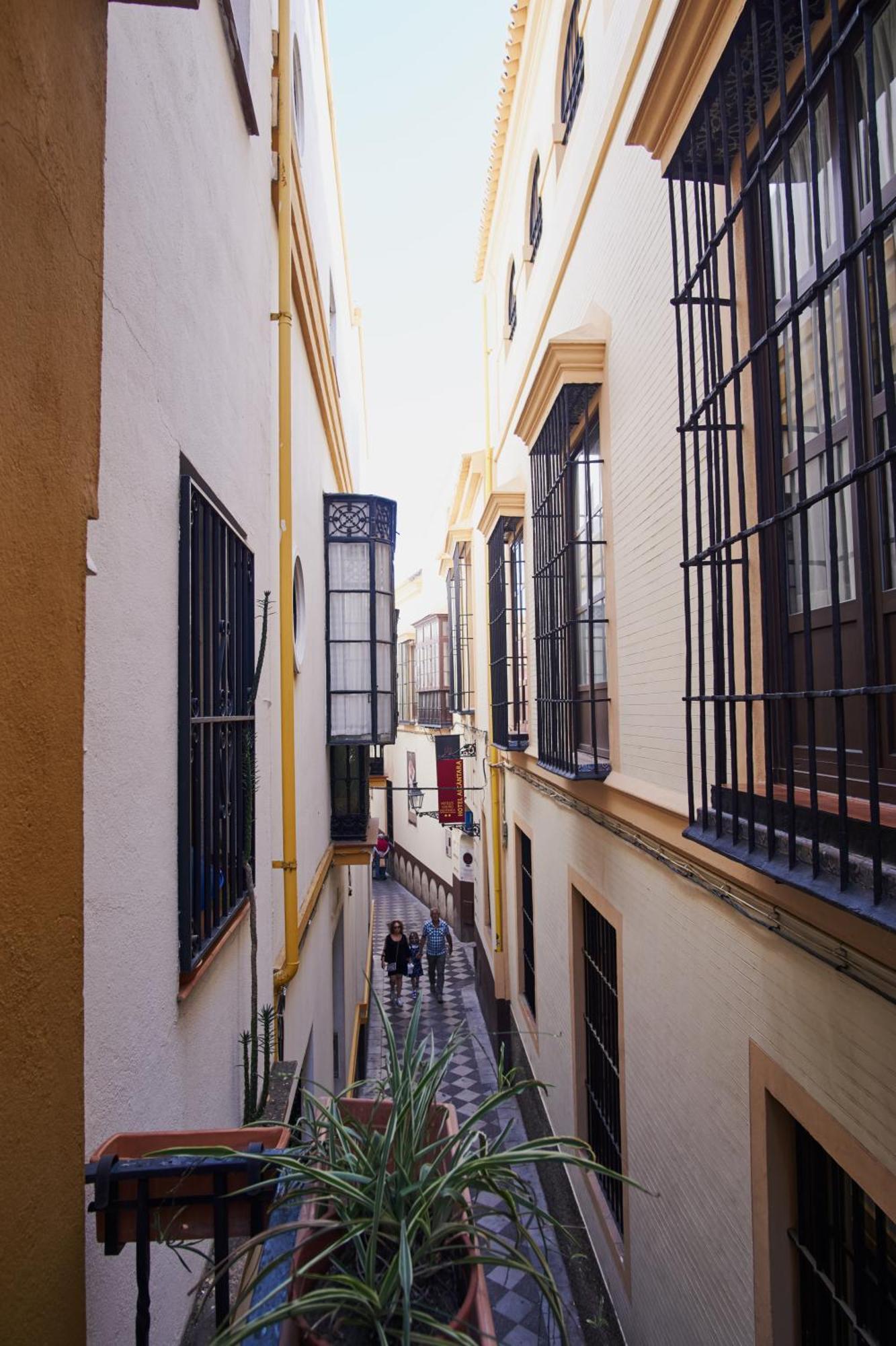 Ferienwohnung Santa Cruz Pearl By Valcambre Sevilla Exterior foto